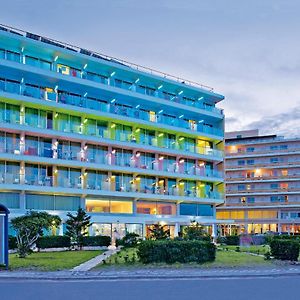 Aquarium View Hotel